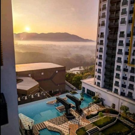 Mesahill Nilai 2 Room Condo - Fast Wifi, Amazing Pool & Tv Esterno foto