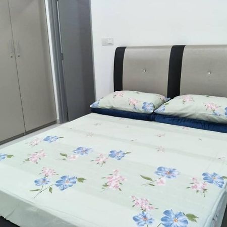Mesahill Nilai 2 Room Condo - Fast Wifi, Amazing Pool & Tv Esterno foto