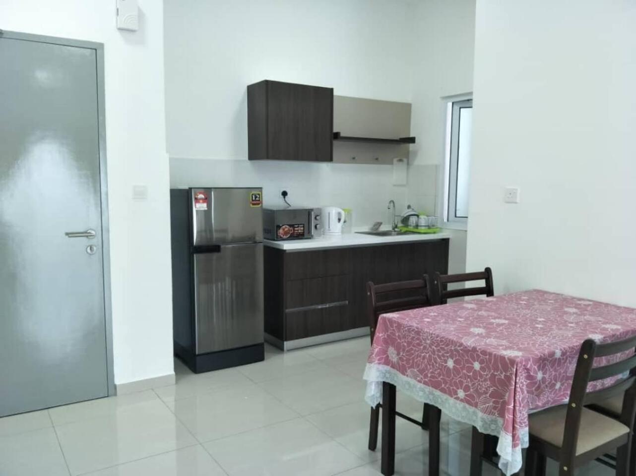 Mesahill Nilai 2 Room Condo - Fast Wifi, Amazing Pool & Tv Esterno foto