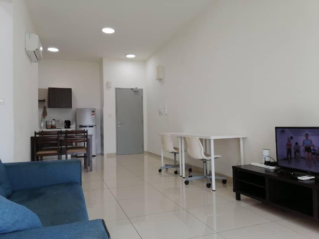 Mesahill Nilai 2 Room Condo - Fast Wifi, Amazing Pool & Tv Esterno foto