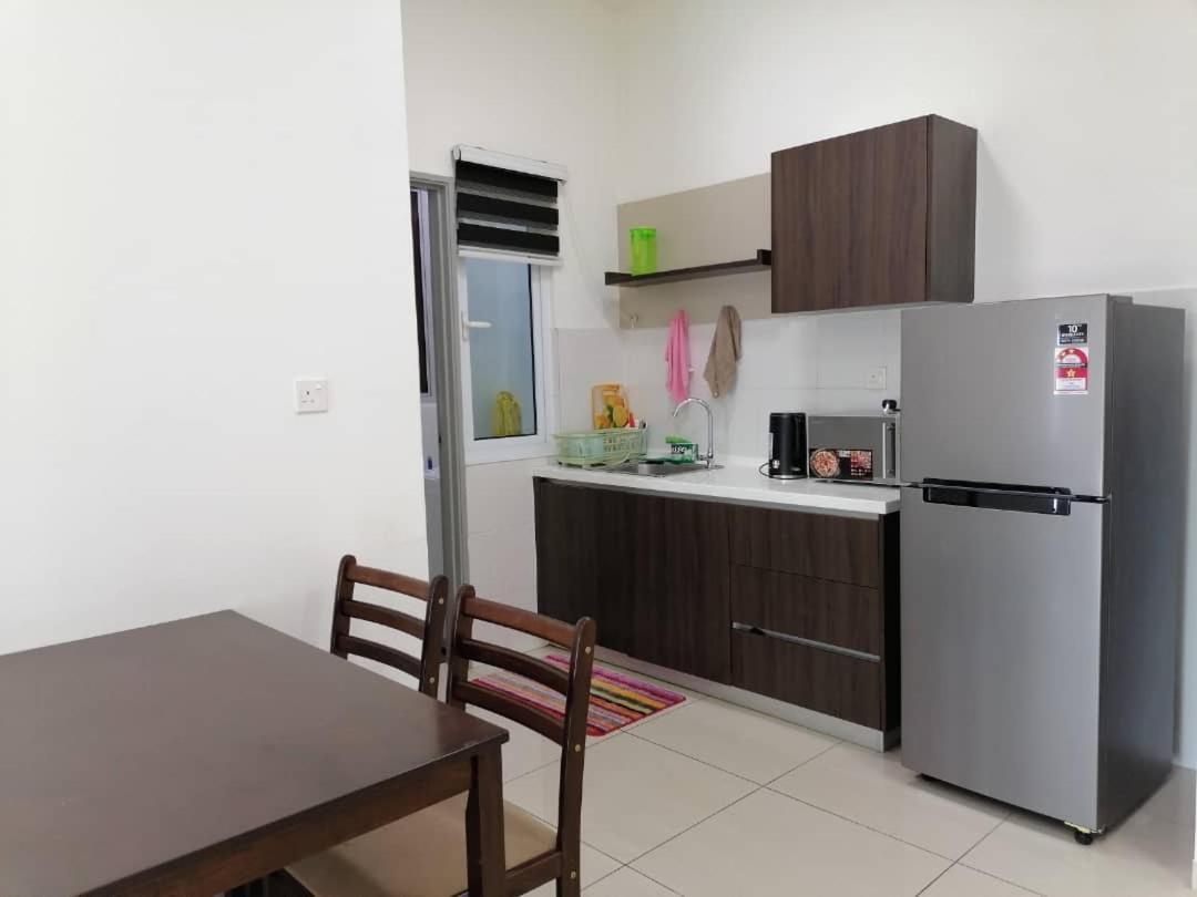 Mesahill Nilai 2 Room Condo - Fast Wifi, Amazing Pool & Tv Esterno foto