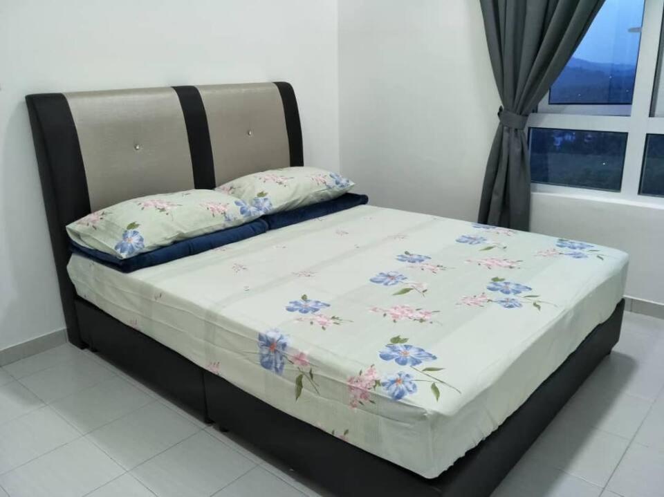Mesahill Nilai 2 Room Condo - Fast Wifi, Amazing Pool & Tv Esterno foto