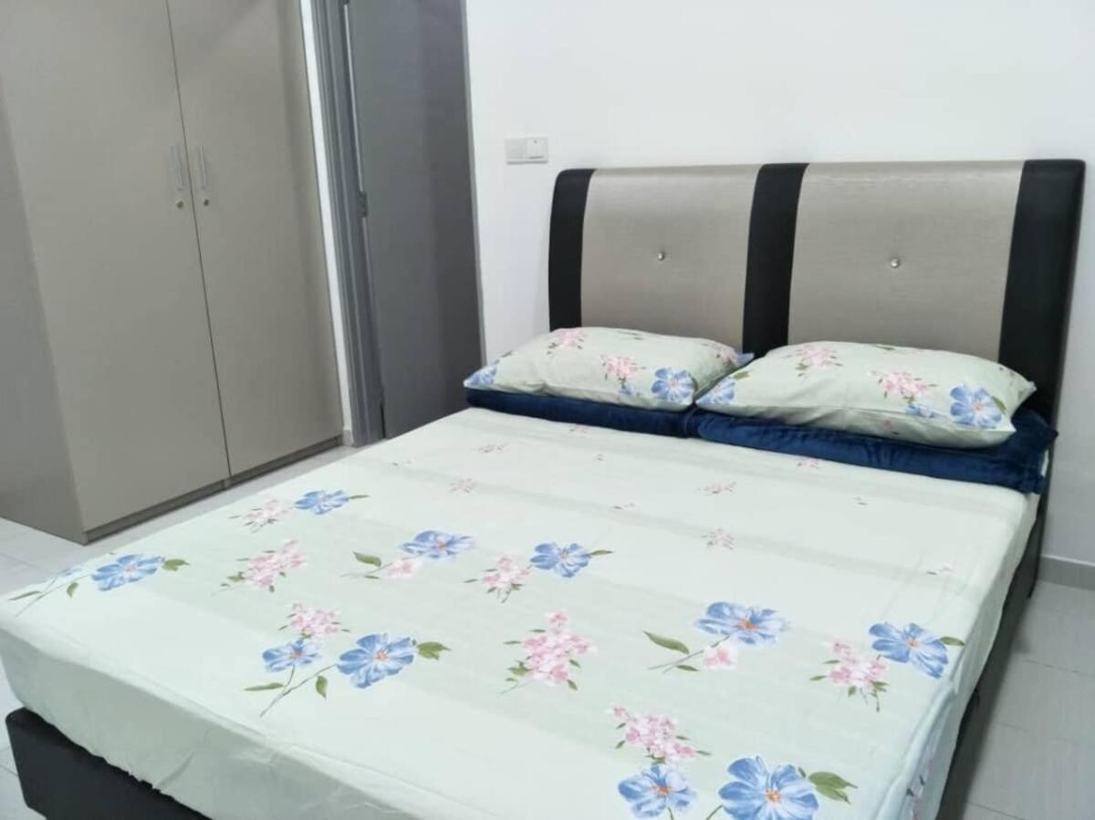 Mesahill Nilai 2 Room Condo - Fast Wifi, Amazing Pool & Tv Esterno foto